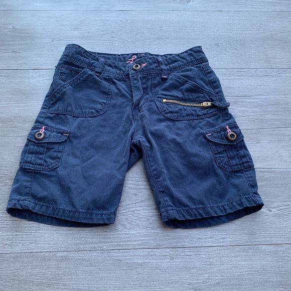 ⚡️Bundle 3 for $20 Levi’s girl shorts 4t - Picture 1 of 5